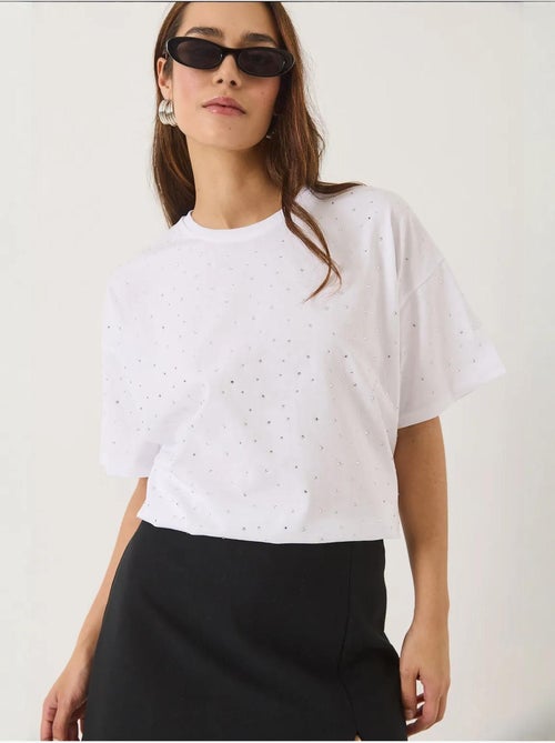 T-shirt ras du cou à manches courtes et détails pailletés bianco lucci - Kiabi T-shirt ras du cou à manches courtes et détails pailletés bianco lucci - Kiabi