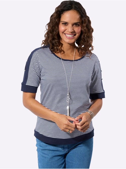 T-shirt rayé à encolure arrondie avec manches courtes ornées de boutons - Taille standard - Witt - Kiabi T-shirt rayé à encolure arrondie avec manches courtes ornées de boutons - Taille standard - Witt - Kiabi