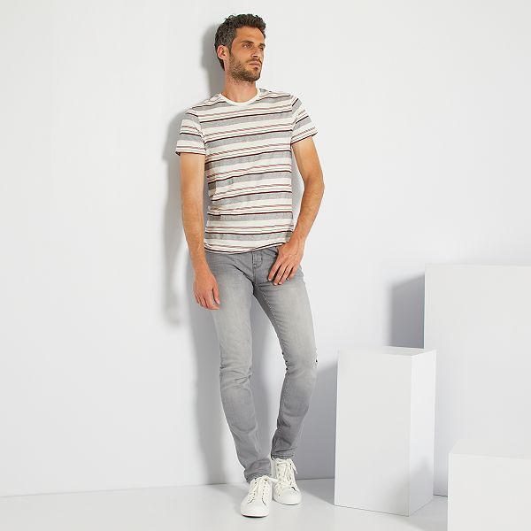 T Shirt Raye Homme Ecru Rouge Noir Kiabi 8 00