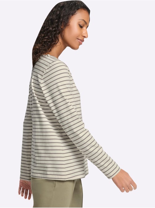 T-shirt rayé qualité coton doux sur la peau - taille standard - helline - Kiabi T-shirt rayé qualité coton doux sur la peau - taille standard - helline - Kiabi