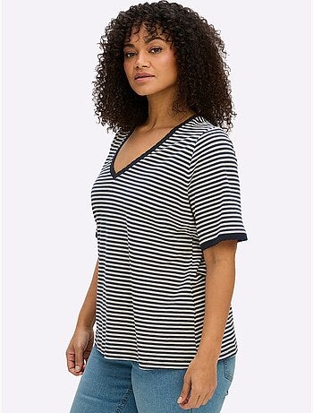 T-shirt Rayé Séduisant Motif à Rayures - Taille Standard - Sheego