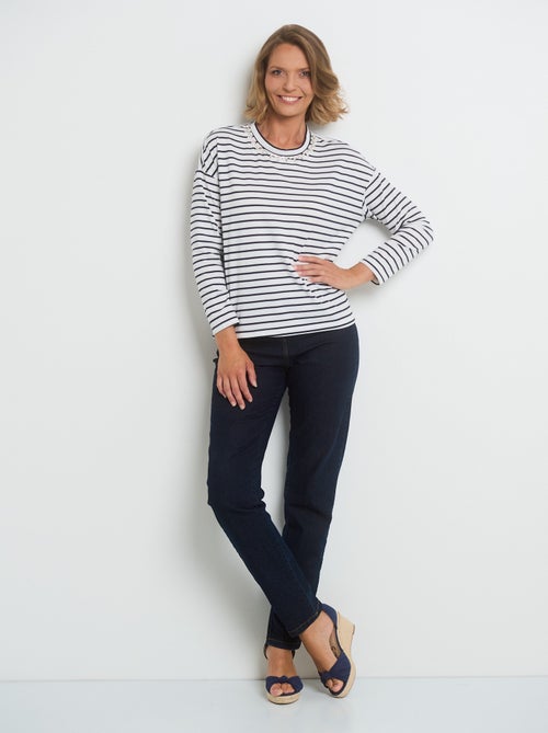 T-shirt rayures avec encolure strass - Kiabi