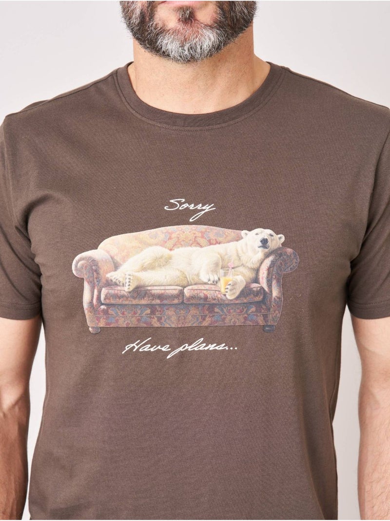 T-shirt regular homme en 100% coton imprimé ours sur canapé 'Deeluxe' Marron cappuccino - Kiabi