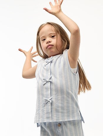 T-shirt sans manche avec noeuds fantaisies - collection facile à enfiler