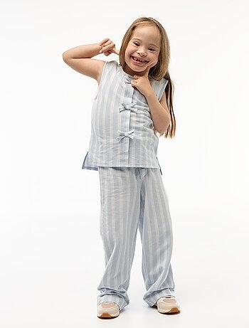 T-shirt sans manche avec noeuds fantaisies - collection facile à enfiler