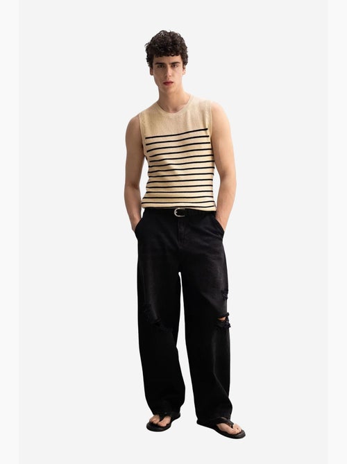 T-shirt sans manches à rayures coupe ajustée pour homme giesto - Kiabi T-shirt sans manches à rayures coupe ajustée pour homme giesto - Kiabi