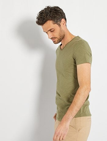 T-shirt slim col V