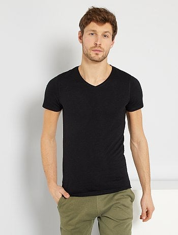 T-shirt slim col V