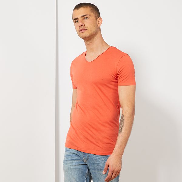 t shirt col v rouge homme