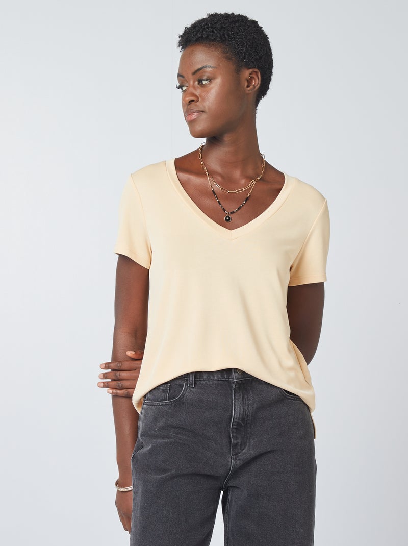 T-shirt stretch à col V Beige rosé - Kiabi