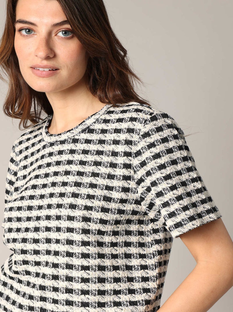 T-shirt structuré avec motif effet tweed et bouton goutte dans le dos 'Deeluxe' Noir - Kiabi