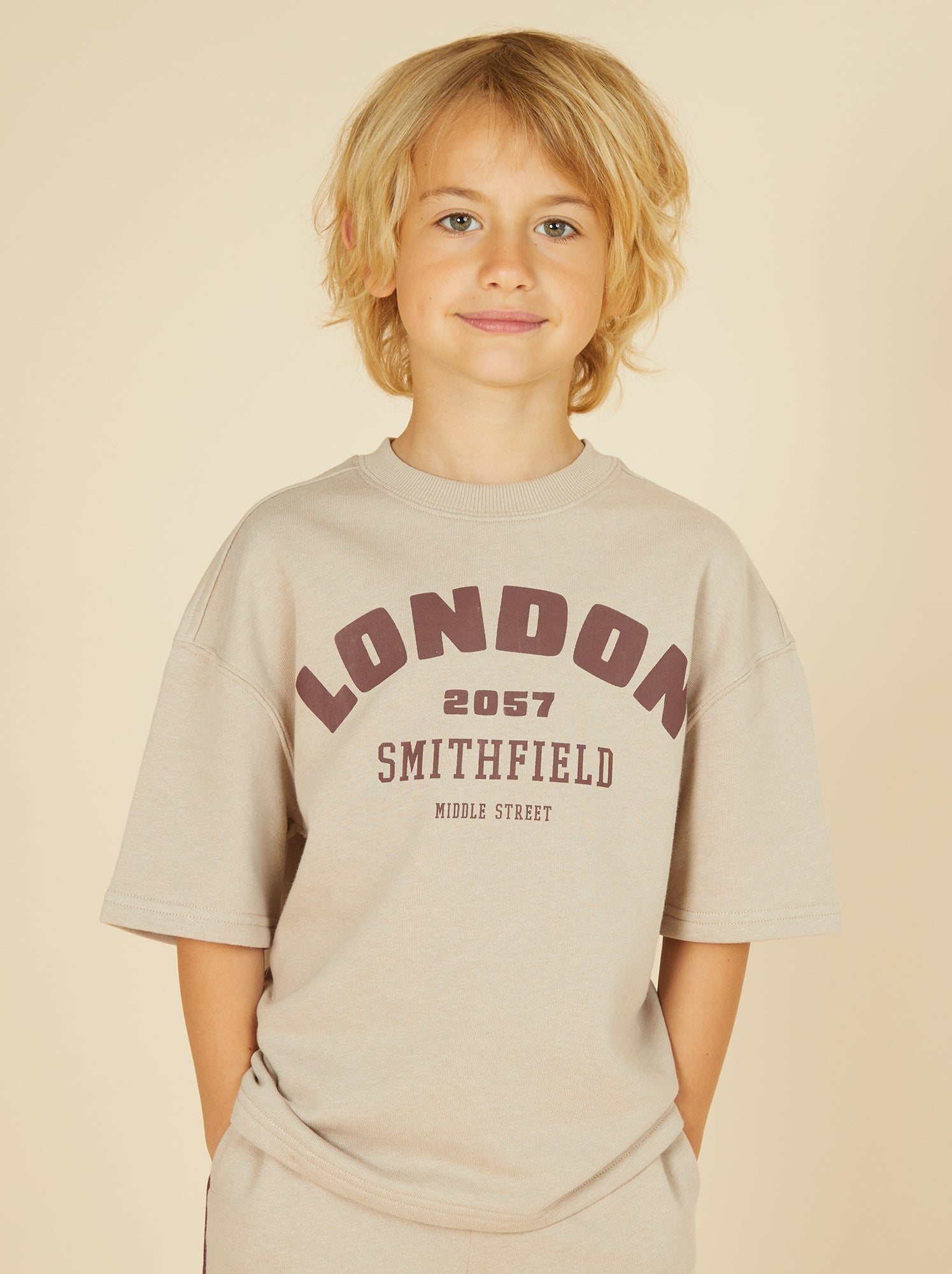 T-shirt style universitaire manches courtes