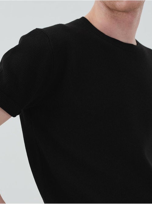 T-shirt texturé à col rond pour homme giesto - Kiabi T-shirt texturé à col rond pour homme giesto - Kiabi