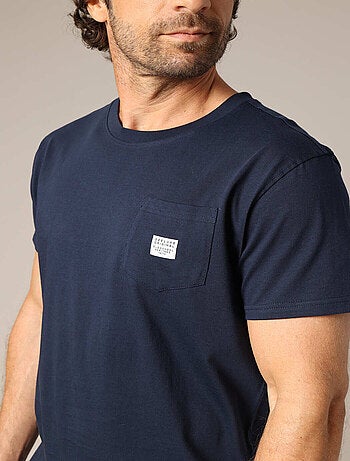 T-shirt uni 100% coton avec poche poitrine
'Deeluxe'
