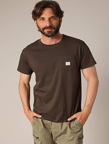 T-shirt uni 100% coton avec poche poitrine
'Deeluxe'