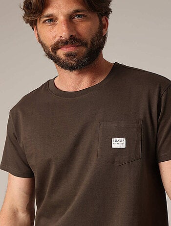 T-shirt uni 100% coton avec poche poitrine
'Deeluxe'