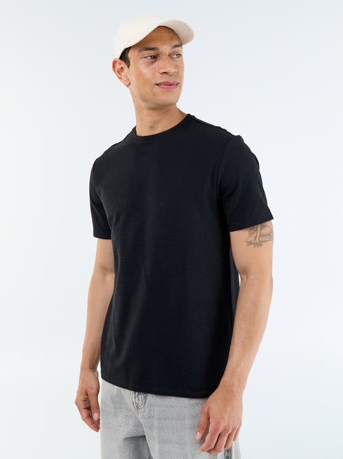 T-shirt uni à col rond homme - Kiabi T-shirt uni à col rond homme - Kiabi