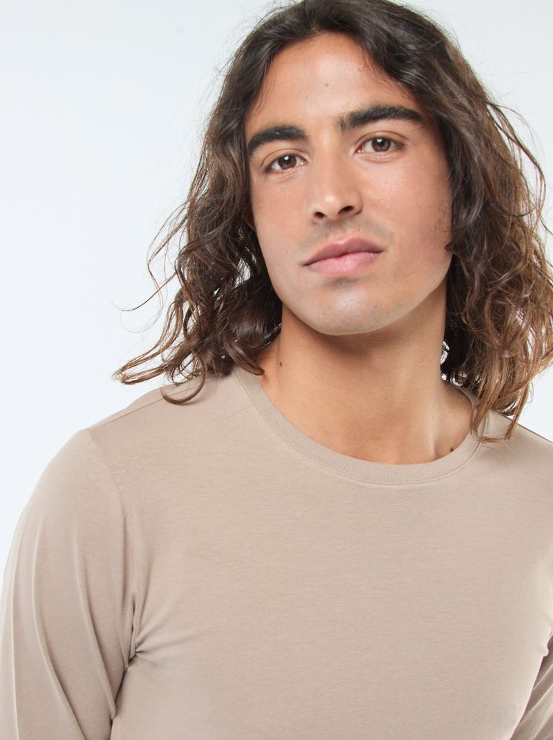 T-shirt uni à manches longues et col rond Beige - Kiabi