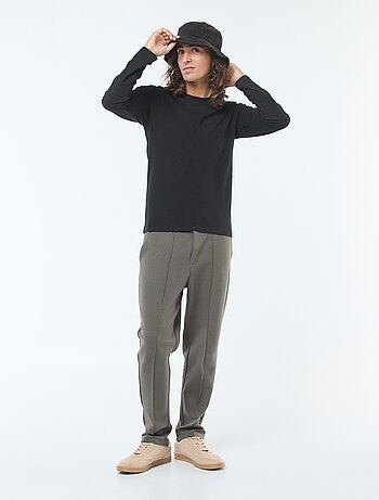 T-shirt uni à manches longues et col rond