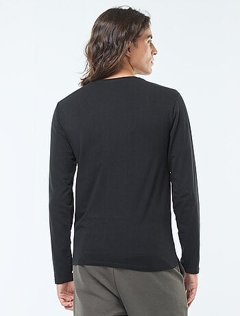 T-shirt uni à manches longues et col rond