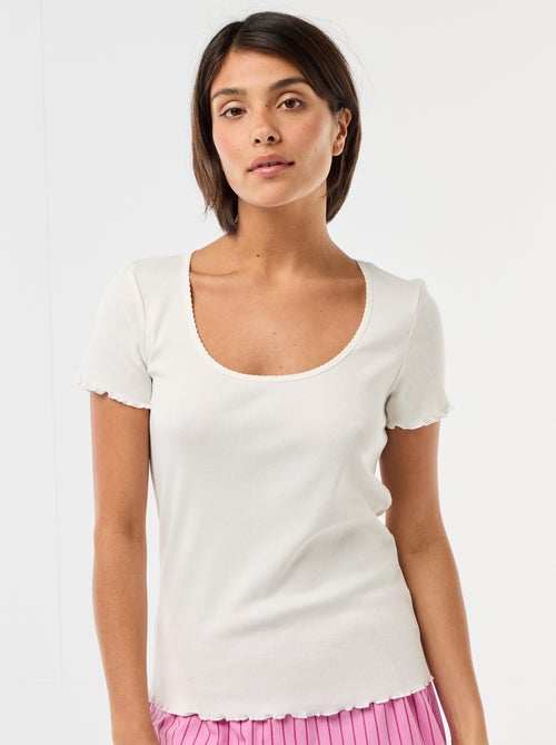 T-shirt uni en maille côtelé manches courtes - Kiabi