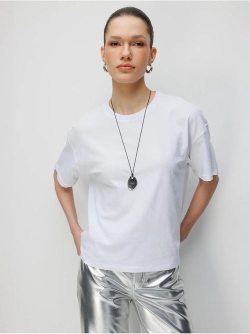 T-shirt uni oversize à col rond et fente mixray - Kiabi T-shirt uni oversize à col rond et fente mixray - Kiabi