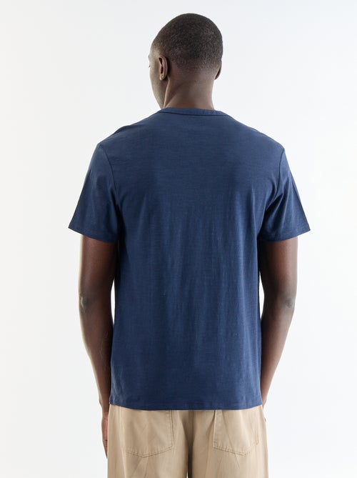 T-shirt uni pour homme à col tunisien - Kiabi T-shirt uni pour homme à col tunisien - Kiabi
