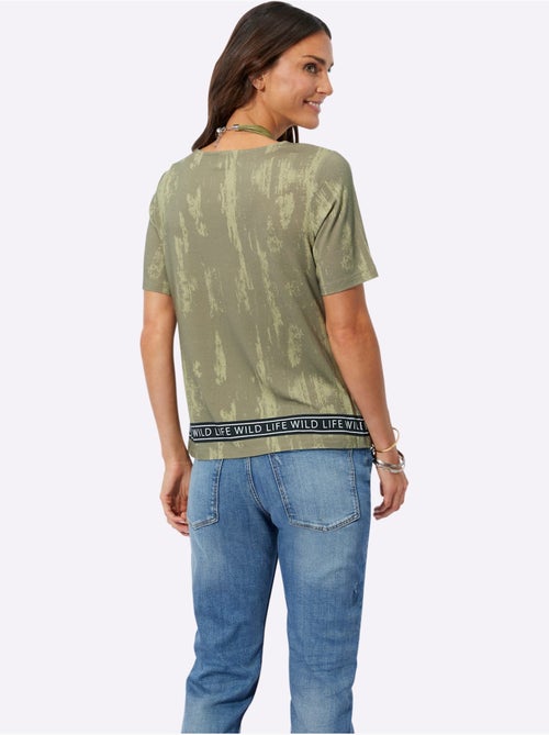 T shirt viscose imprimé tigre encolure ronde et manches courtes - Taille standard - Witt - Kiabi T shirt viscose imprimé tigre encolure ronde et manches courtes - Taille standard - Witt - Kiabi