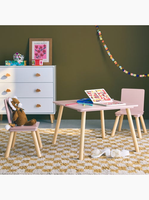 Table carrée enfant bois de pin 2 assises Judith - Kiabi Table carrée enfant bois de pin 2 assises Judith - Kiabi