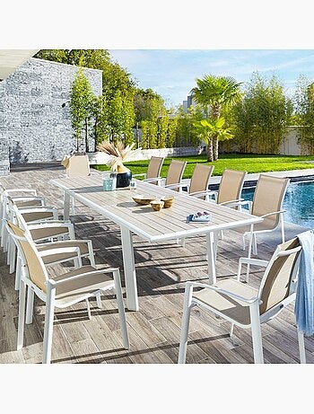 Table de jardin extensible 12 places en aluminium effet bois PAVANE