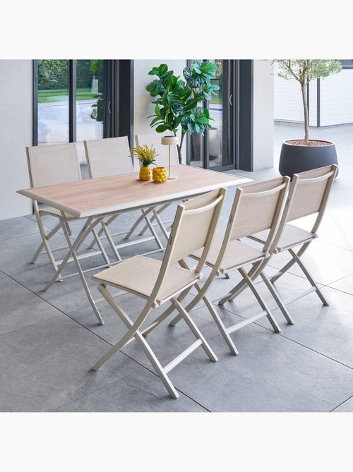 Table de jardin pliable 6 places en aluminium et verre effet bois AZUA - Kiabi Table de jardin pliable 6 places en aluminium et verre effet bois AZUA - Kiabi