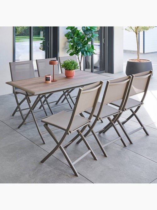 Table de jardin pliable 6 places en aluminium et verre effet bois AZUA - Kiabi Table de jardin pliable 6 places en aluminium et verre effet bois AZUA - Kiabi