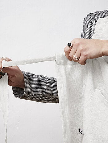 Tablier ajustable en lin lavé SOLINE – Élégance et praticité en cuisine