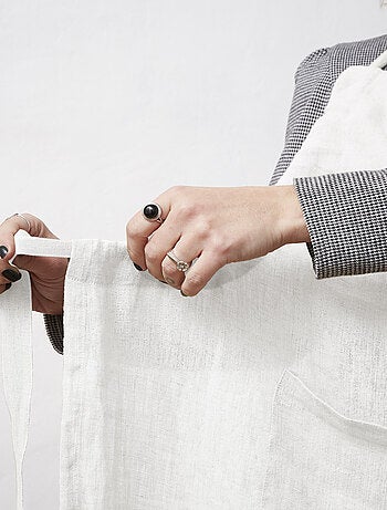 Tablier ajustable en lin lavé SOLINE – Élégance et praticité en cuisine