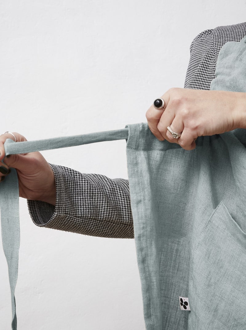 Tablier ajustable en lin lavé SOLINE  Élégance et praticité en cuisine Bleu clair - Kiabi