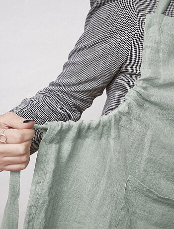 Tablier ajustable en lin lavé SOLINE – Élégance et praticité en cuisine