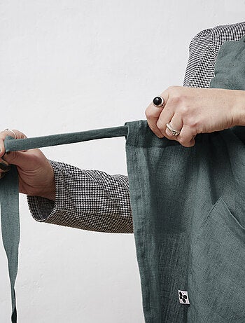 Tablier ajustable en lin lavé SOLINE – Élégance et praticité en cuisine