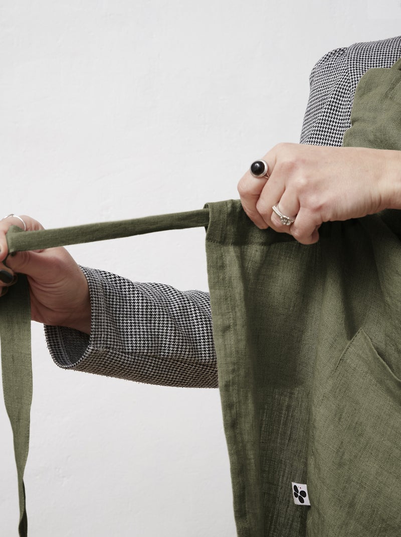 Tablier ajustable en lin lavé SOLINE  Élégance et praticité en cuisine Vert - Kiabi