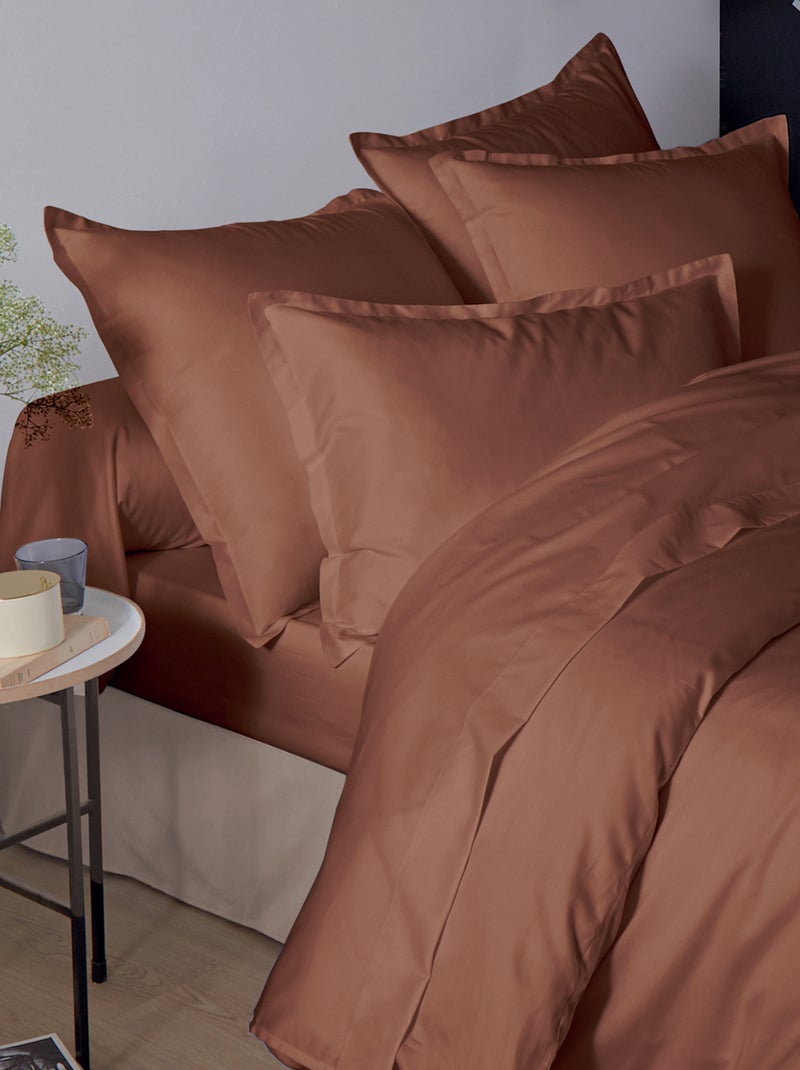 Taie de traversin satin de coton uni Marron foncé - Kiabi