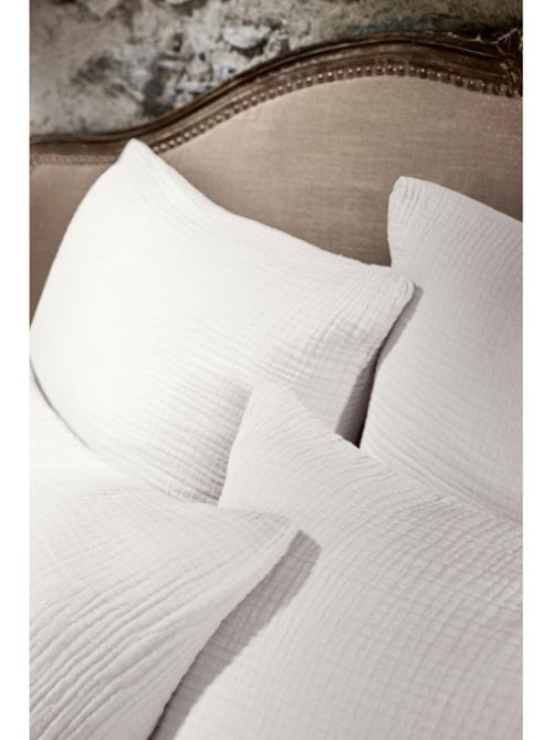 Taie d'oreiller - L'effet papillon - 100% Quadruple gaze de coton 220 gr/m² - Kiabi Taie d'oreiller - L'effet papillon - 100% Quadruple gaze de coton 220 gr/m² - Kiabi