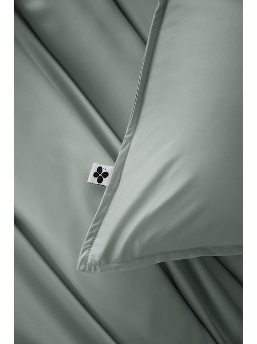 Taie d’Oreiller – Satin de Bambou – Ultra douce - Salomé - Kiabi Taie d’Oreiller – Satin de Bambou – Ultra douce - Salomé - Kiabi