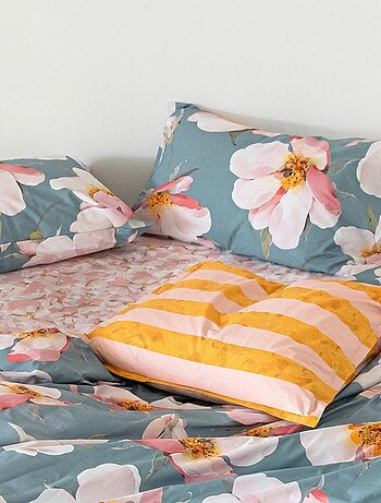 Taie d'oreiller Spring blossom "Happyfriday