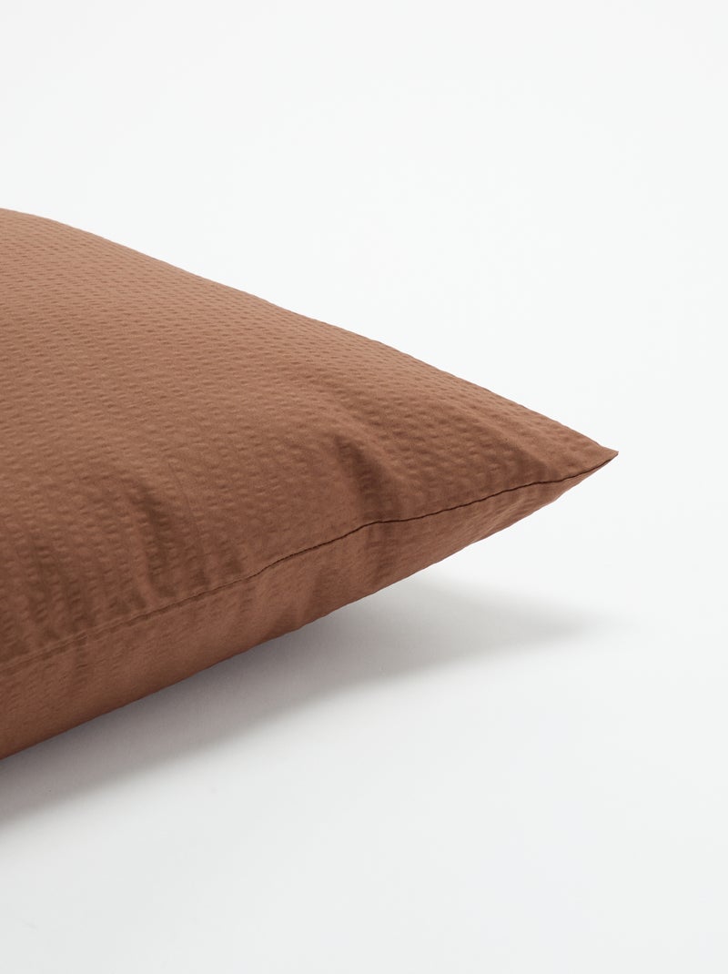 Taie d'oreiller unie - 50 x 70 cm en seersucker Marron - Kiabi