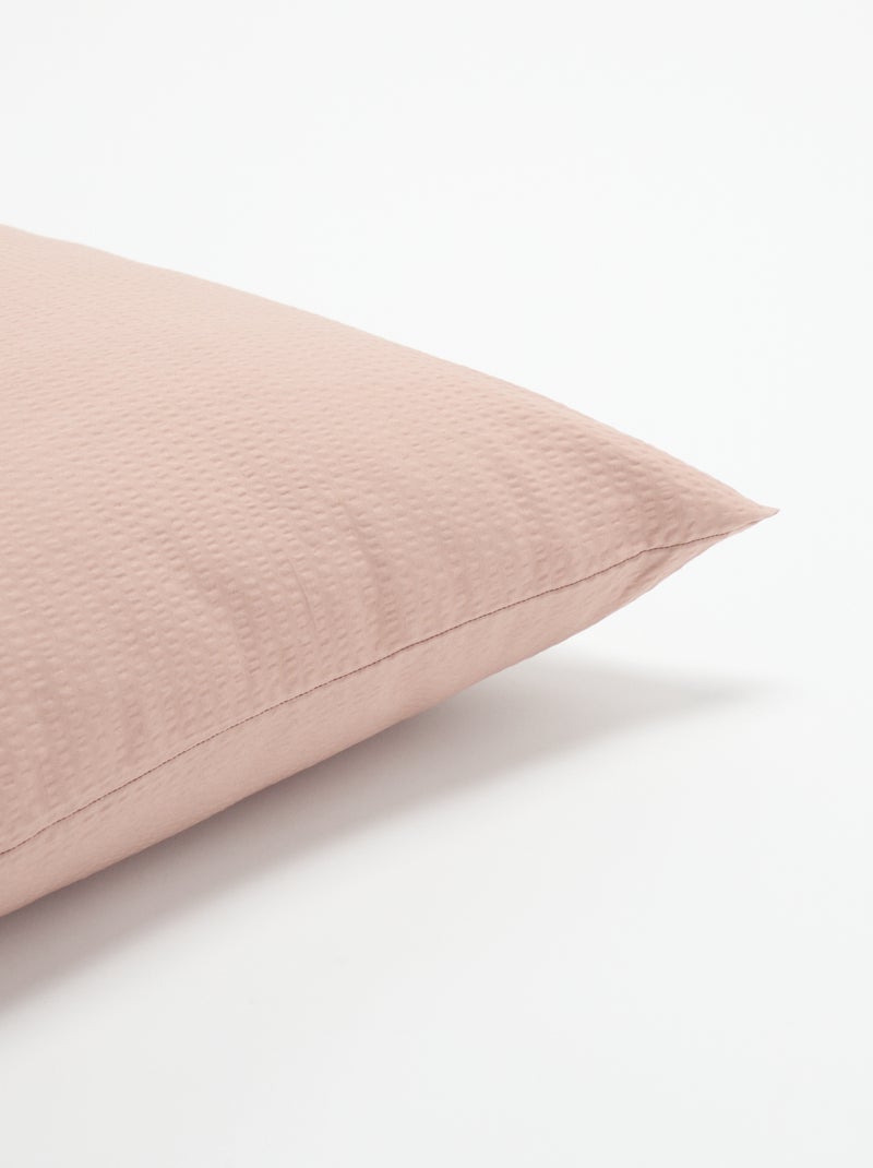 Taie d'oreiller unie - 50 x 70 cm en seersucker Rose - Kiabi