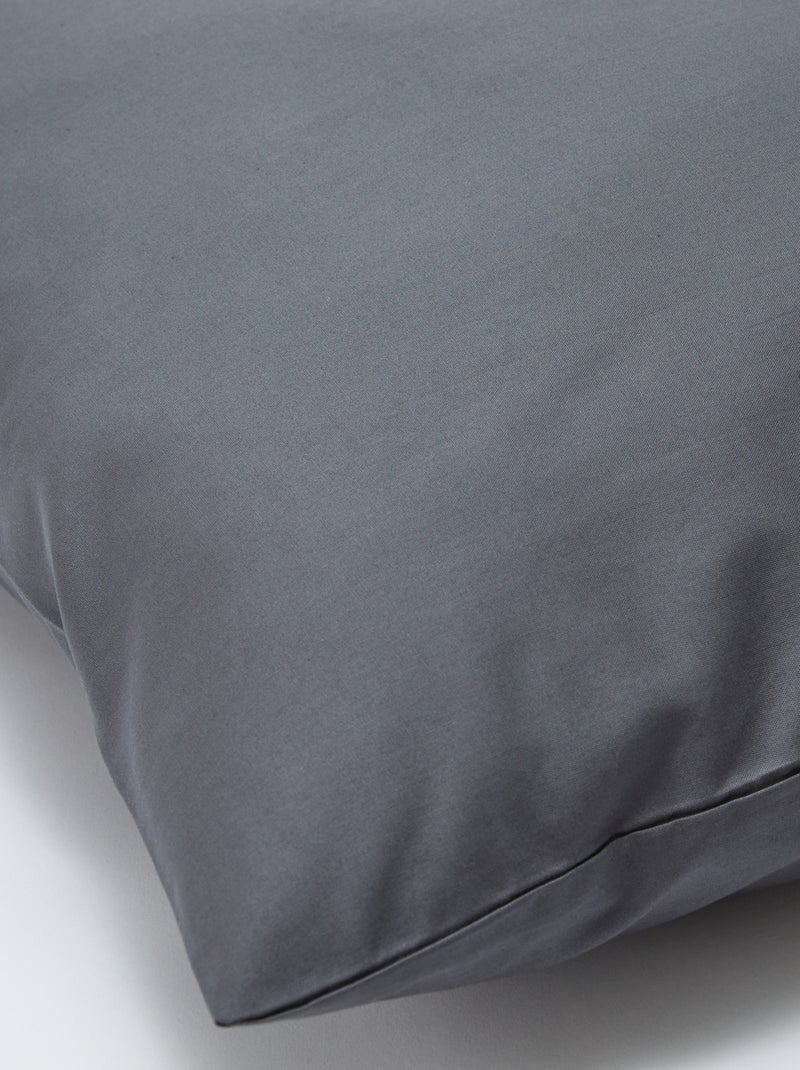 Taie d'oreiller unie 63 x 63 cm en coton Gris foncé - Kiabi