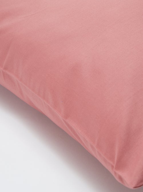 Taie d'oreiller unie 63 x 63 cm en coton - Kiabi Taie d'oreiller unie 63 x 63 cm en coton - Kiabi