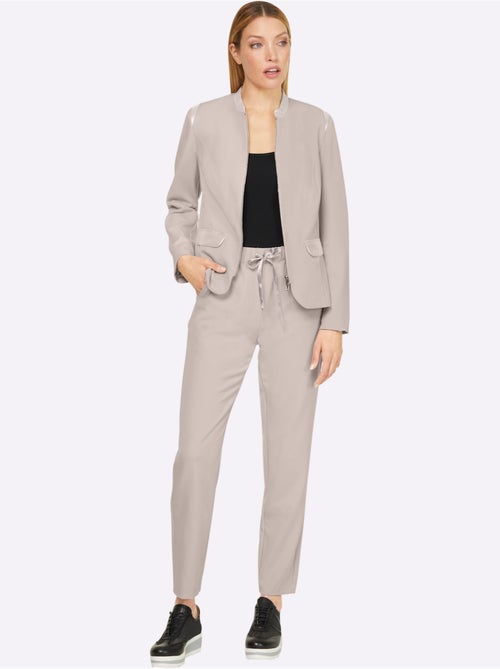 Tailleur Pantalon Qualité Tissée - Taille Standard - helline - Kiabi