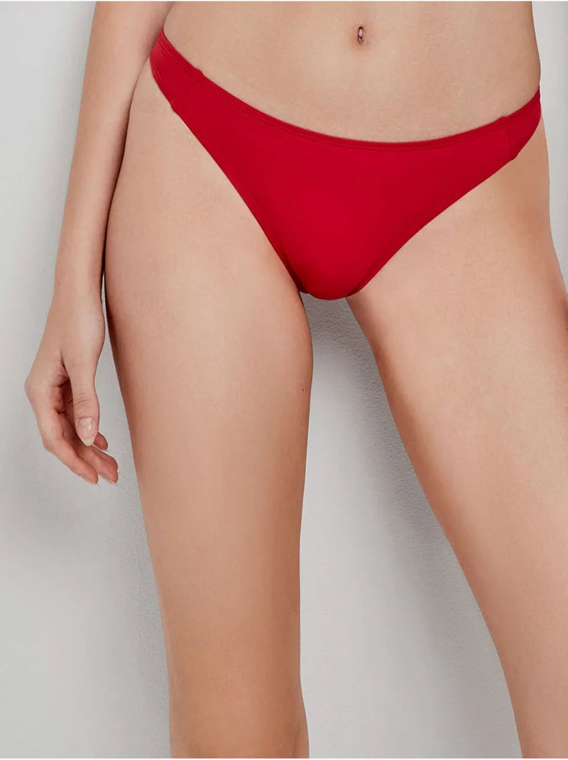 Tanga bikini en tissu uni. Rouge - Kiabi