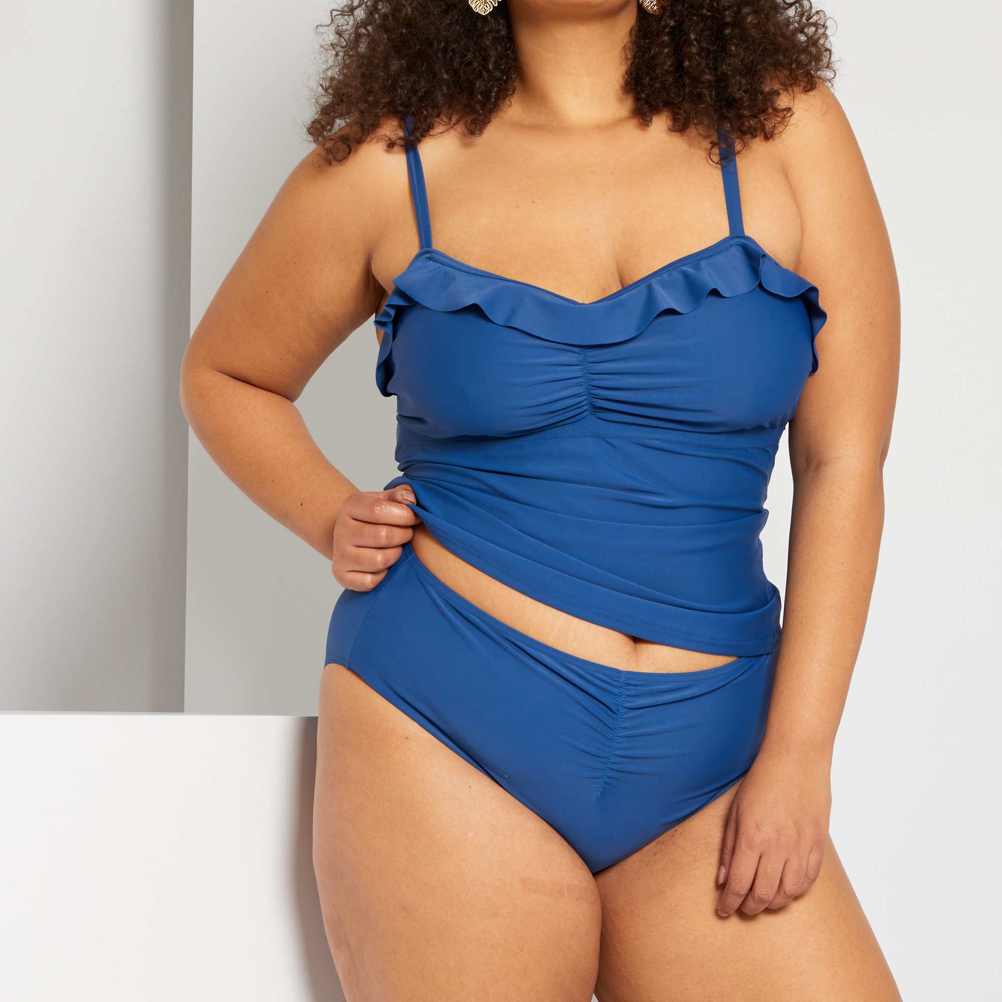 Tankini 2 pièces à volants Grande taille femme noir Kiabi 32,00€