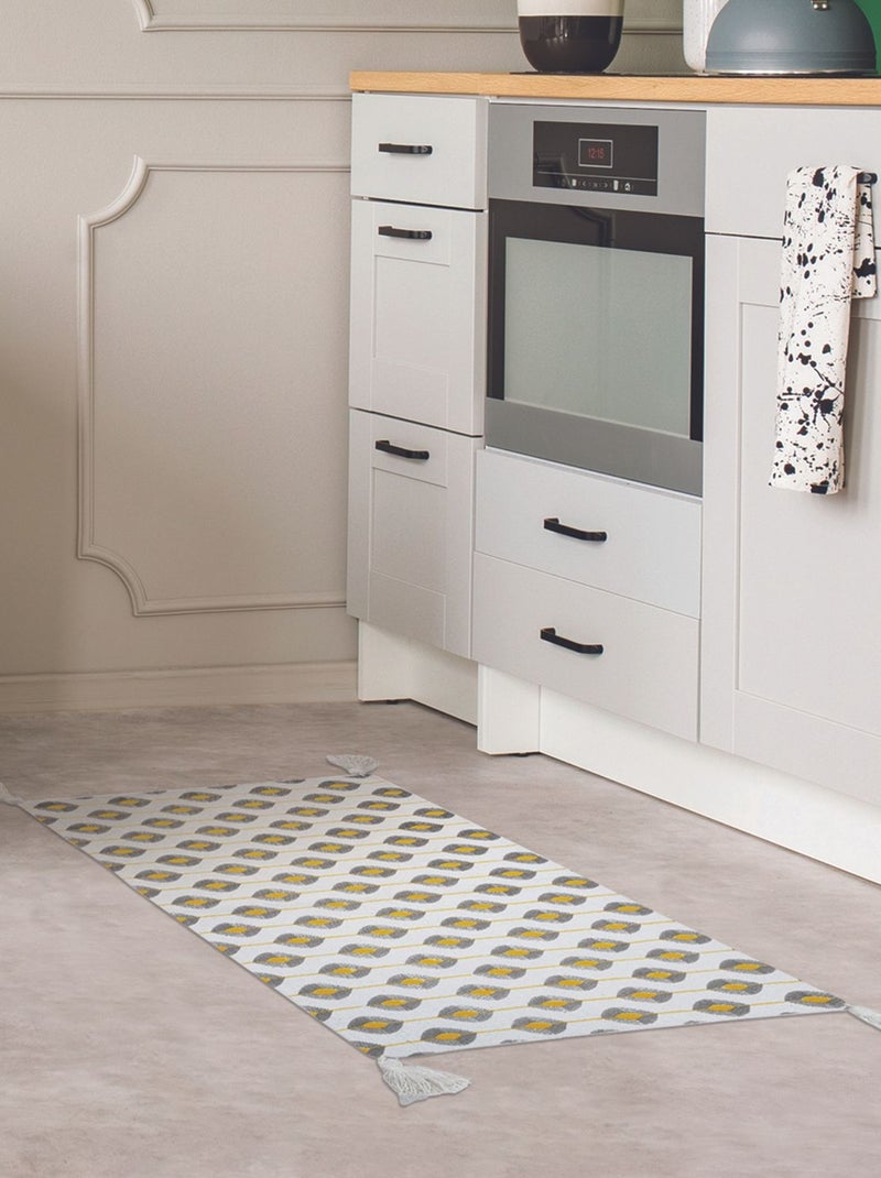 Tapis à pompons à motifs ZESTE Jaune - Kiabi
